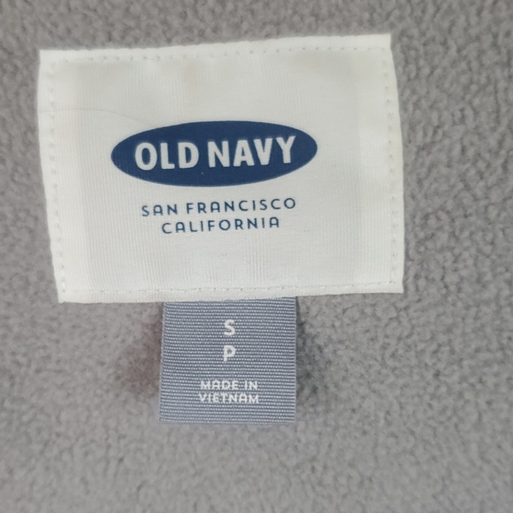 Old Navy gray puffer vest jacket - Picture 7 of 8